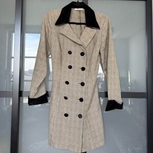 Vintage women’s short dress